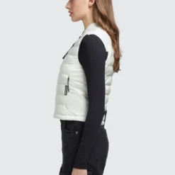 Khujo Damen Weste - STACY SHINY -Günstiges Marikoo Geschäft Damen Weste STACY SHINY pdstandard 656972 0001 modelside 1